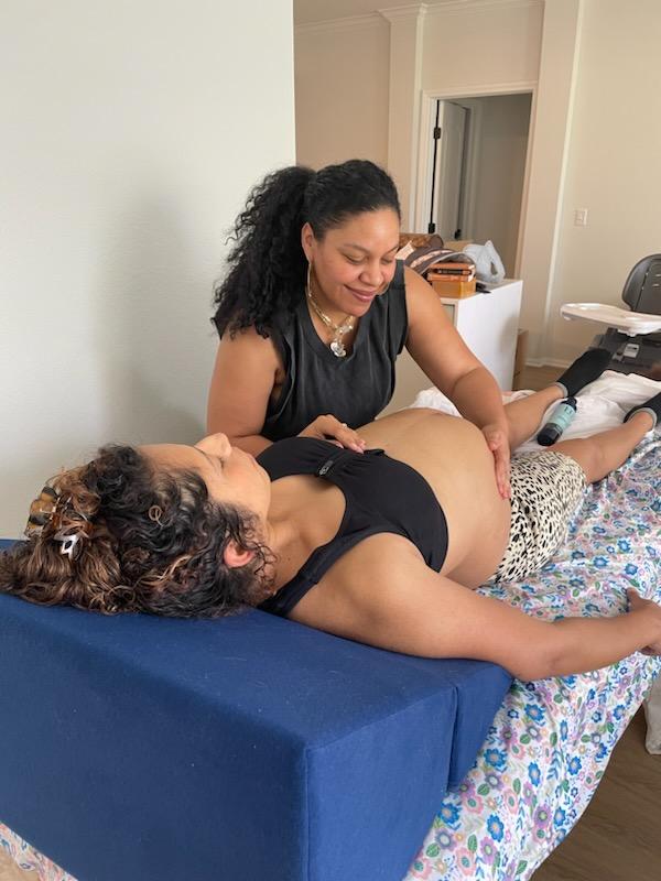Los Angeles doula Sherry Jones working with a pregnant client